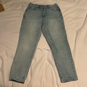 Light denim mom jeans